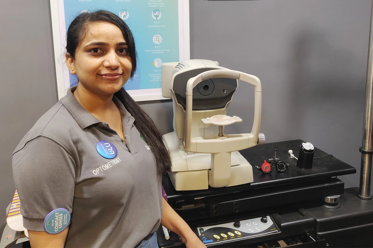 Santoshi - Lenskart - Wakad _ Real Life Hero